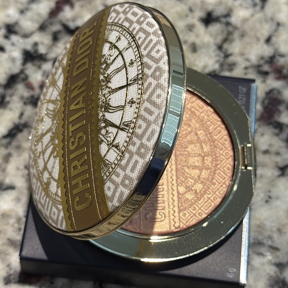 Dior Forever Couture Luminizer Limited Edition 002 Coral Lumiere New in Box!! - Picture 5 of 13